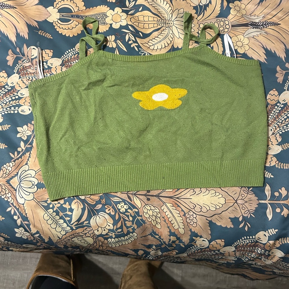 SHEIN Green Crop Top with Yellow Flower